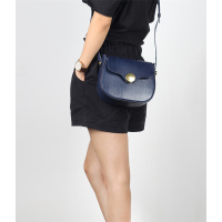 花花公子PLAYBOY2018秋真皮新款复古女士单肩包植鞣皮斜跨新款贝壳包