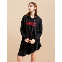 Moonbasa/梦芭莎 休闲时尚连帽前中绣花荷叶下摆卫衣连衣裙