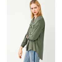 Moonbasa/梦芭莎 深V领长袖前片胸口贴袋撞色明线前短后长衬衫