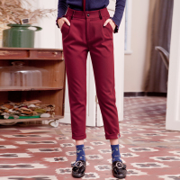 日韩潮流撞色耳仔下脚翻折且精致绣花装饰裤子