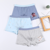 红豆居家新款A类男童棉质平角内裤中大童宝宝男孩亲肤透气四角棉氨短裤(三条装)