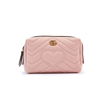 GUCCI/古驰 GG Marmont系列车缝线欧美时尚女手包爱心衍缝手拿包 其他476165