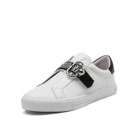 ST&SAT/星期六春季新款皮带扣装饰小白鞋单鞋女鞋SS91112069