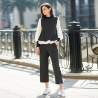 女款时尚舒适拼色上衣搭配九分裤套装