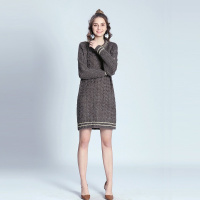 气质甜美宽松金丝领口套头连衣裙