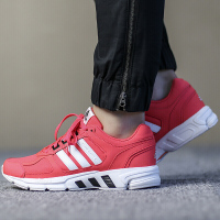 阿迪达斯（adidas）运动女款低帮网面轻便休闲跑步鞋AC8559/AC8567