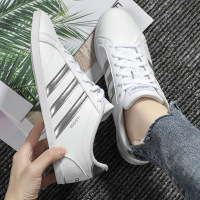 阿迪达斯（ADIDAS）女鞋运动鞋休闲鞋低帮复古板鞋DB0135