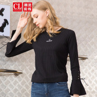 潮流前线2019秋装圆领字母印花长袖T恤女个性绑带喇叭袖学院风 黑色