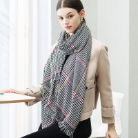 宏达HONDAR 2018秋冬新品（礼品礼袋）女款经典千鸟格撞彩色散穗羊毛围巾披肩大围巾 WJ765