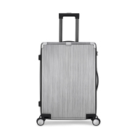 PC防刮包角静音万向轮拉杆箱