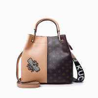 梅赛德斯-奔驰(Mercedes-Benz)女士时尚刺绣手提单肩斜挎包