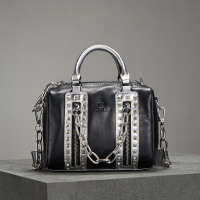 梅赛德斯-奔驰(Mercedes-Benz)女士拉链装饰手提单肩斜挎包