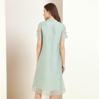 金菊女装春夏新款真丝连衣裙圆领短袖桑蚕丝长裙刺绣印花真丝中长裙盘扣系带真丝长裙绿色