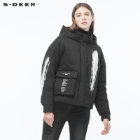 sdeer圣迪奥2018冬装新款单边贴袋英文条纹连帽羽绒服S18462418