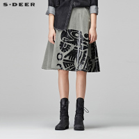sdeer圣迪奥2018女装冬装复古质感抽象胶印装饰半身裙S17481361