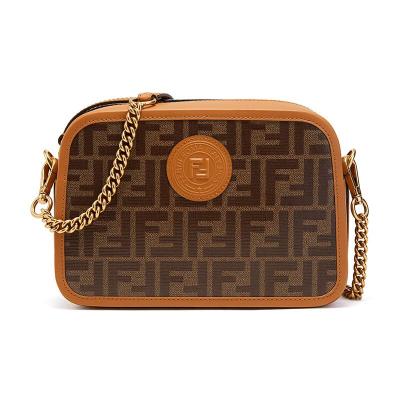 FENDI 女士CAMERA CASE系列牛皮革相机包单肩包 8BT287 A6VO