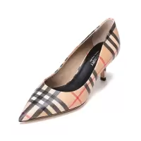 博柏利/巴宝莉 BURBERRY 女款牛皮革尖头高跟鞋 80419381