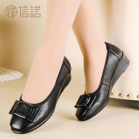 信诺 真皮舒适女鞋 防滑妈妈鞋2019新款软底皮鞋坡跟春季休闲单鞋