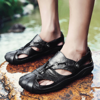 卡帝乐鳄鱼（CARTELO)男鞋 罗马时尚包头凉鞋 男透气牛皮百搭户外沙滩鞋