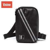 第九城（V.NINE）单肩包男士潮流大容量多隔层单肩斜挎包轻便百搭防泼水个性反光条