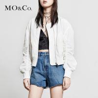 MOCO2018春季运动风立领抽褶袖棒球服外套 摩安珂
