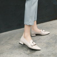 Tiauny 软皮漆皮女鞋子红色亮皮复古低跟春季尖头单鞋2020春款米白小皮鞋KD235