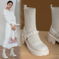 Tiauny牛皮圆头新款女靴套脚珍珠装饰皮带扣短靴女大小码简约粗跟靴子女541-11