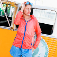 OOK西瓜红色情侣户外沙滩海边度假连帽皮肤衣运动风衣