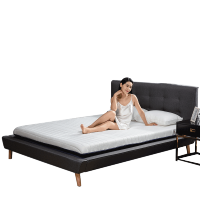 乳胶床垫 轻盈透气 健康亲肤