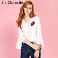 拉夏贝尔Puella秋季新款显瘦宽松V领荷叶边喇叭袖衬衣女20010437
