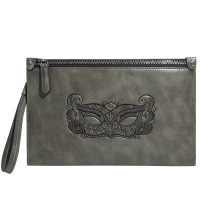 C.deny2019男真皮压花面具图案夹包时尚休闲手拿包手抓包