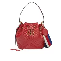【预定】GUCCI GG Marmont系列绗缝皮革水桶包476674 21*22*11CM