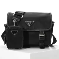 预订 PRADA Nylon shoulder 邮差 尼龙 斜挎包2VD034 WOO