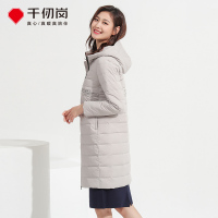 千仞岗女士新款时尚后背字母印花直筒显瘦羽绒服外套