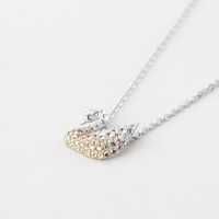 Swarovski施华洛世奇正品项链女渐变天鹅非纯银锁骨链