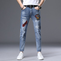 策恩公牛九分牛仔裤男潮牌破洞刺绣印花休闲韩版修身小脚裤子