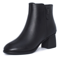 策霸真皮女鞋2020年秋冬新款黑色粗跟低跟头层牛皮短靴防滑橡胶底皮靴