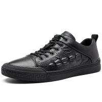 策霸真皮板鞋男2020秋季新款休闲头层牛皮鞋户外防滑百搭皮鞋鳄鱼花纹