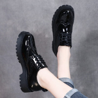 策霸2021早春新款 漆皮布洛克小皮鞋女时尚头层牛皮亮皮厚底单鞋