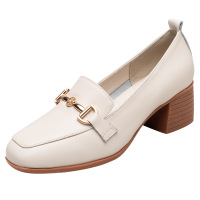 春季新款真皮2021新款英伦风浅口中粗跟时尚粗跟马衔扣单鞋女