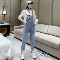 2021春季新款牛仔背带裤女神学院风减龄穿搭宽松显瘦阔腿连体裤子