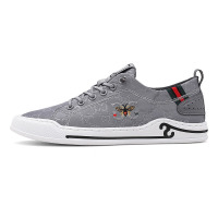 休闲男士复古港风潮鞋2021夏季新款纯色低帮男鞋个性刺绣时尚板鞋