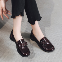 乐福鞋女2021春秋季新款英伦风漆皮圆头平底一脚蹬真皮粗跟单鞋女