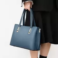 女包2022新款handbag时尚多层通勤大容量中年女式斜挎手提包