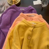 软绵绵的法式加厚慵懒风温柔扣子圆领基础款长袖针织外套毛衣开