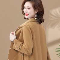 年轻妈妈秋装双面毛呢外套洋气2022新款中老年女40岁50短款呢大