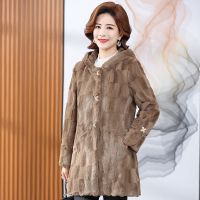 中年女装新款丹麦貂大衣妈妈装新款冬装外套中长款连帽女款中老