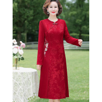 新款刺绣妈妈装中年女装连衣裙秋装新品40-60岁中老年长裙女长袖