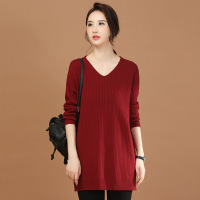 时尚软糯宽松V领中长款慵懒毛衣女遮臀百搭大红色保暖上衣SW0675