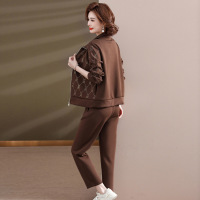 年女士新款妈妈装套装40岁运动休闲大码女装中年人服装60岁春